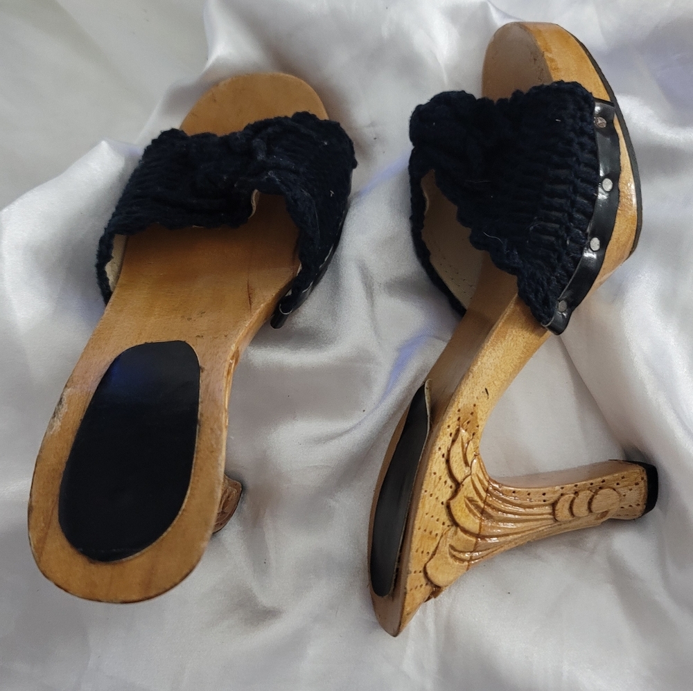 Wooden heels crochet